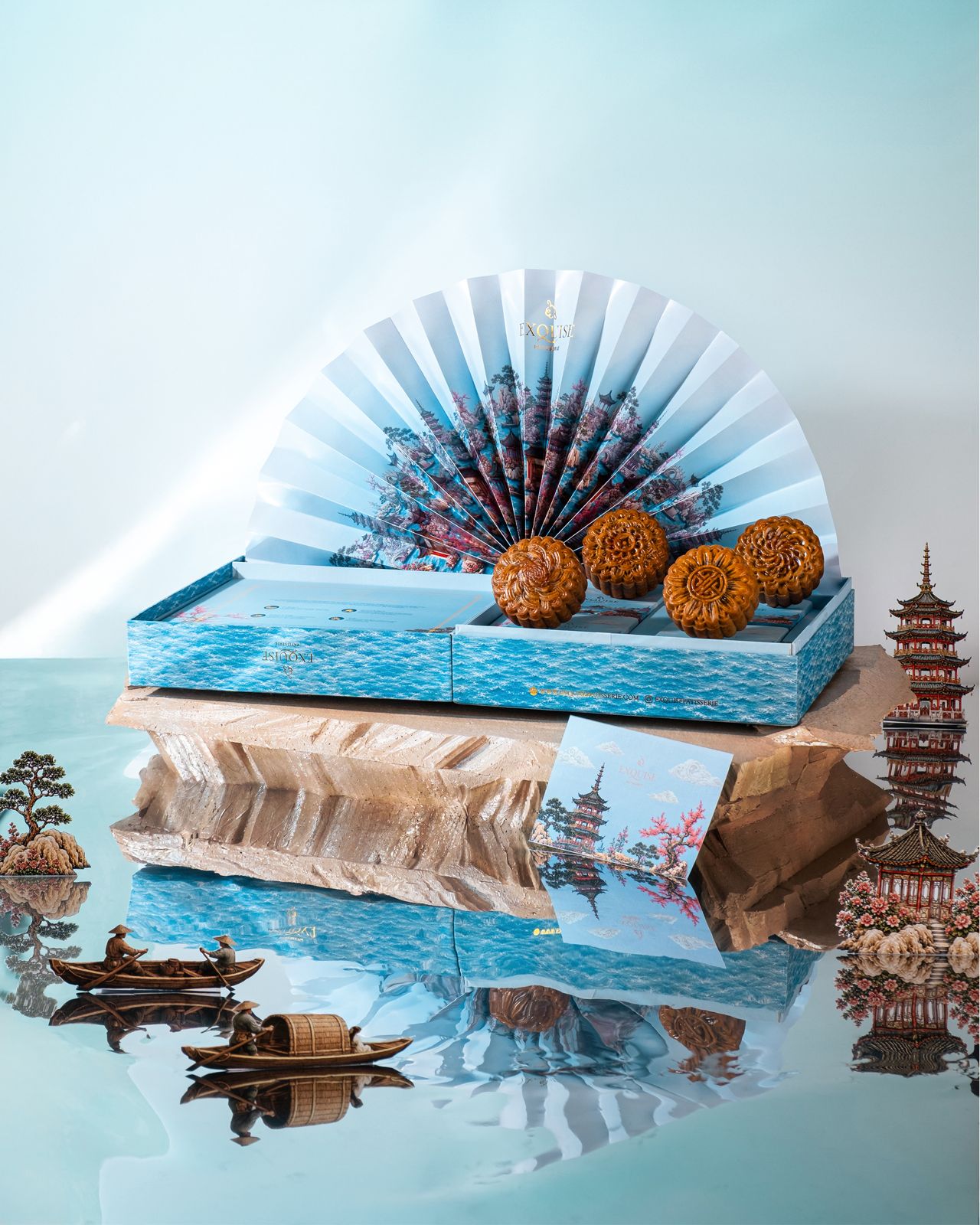Golden Fan Mooncake Hampers