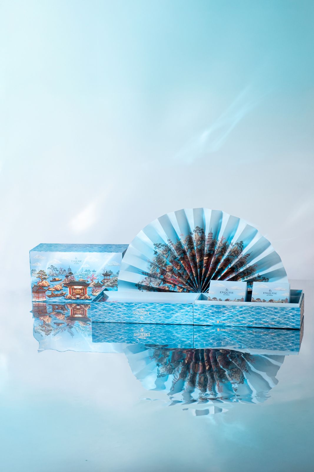 Imperial Fan Mooncake Hampers